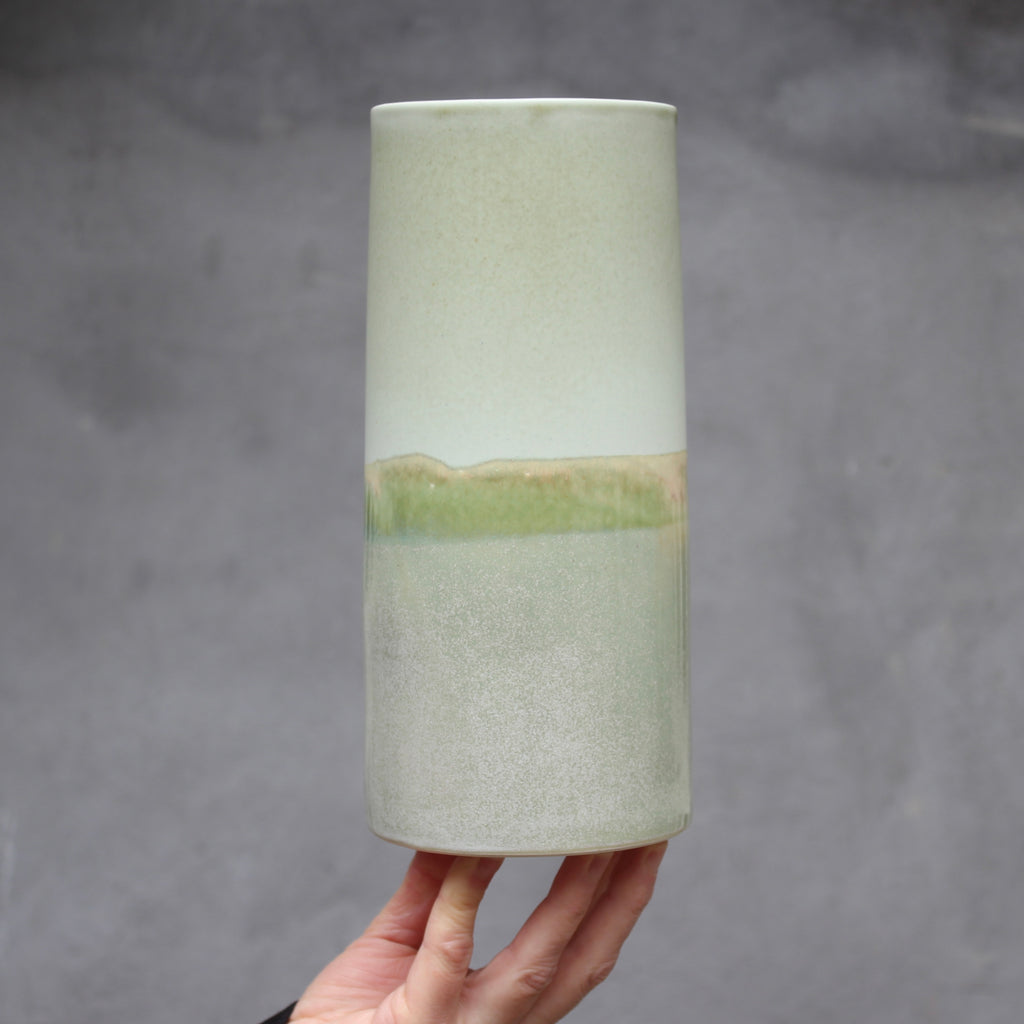 Sustain Vase - Spring green