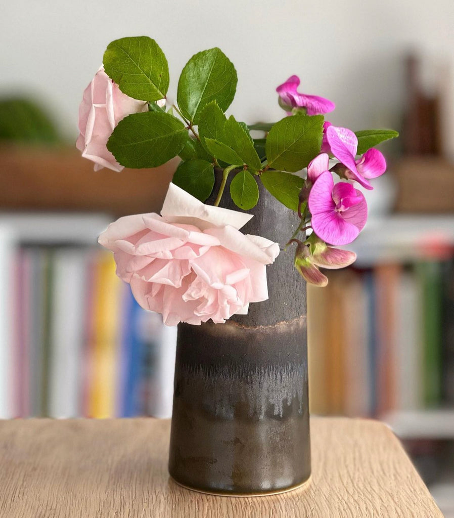 Sustain Vase - Dark Brown