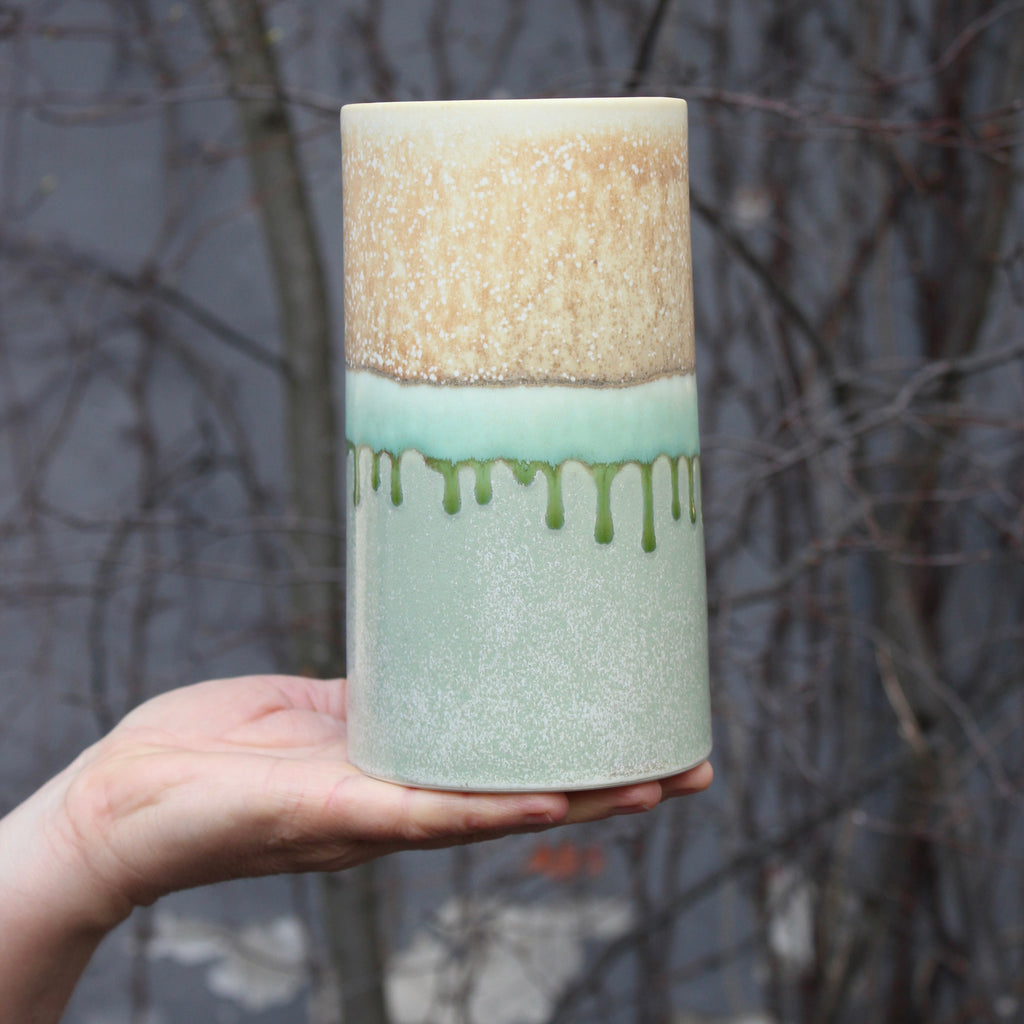 Sustain Vase - Dusty Green / Yellow Freckles