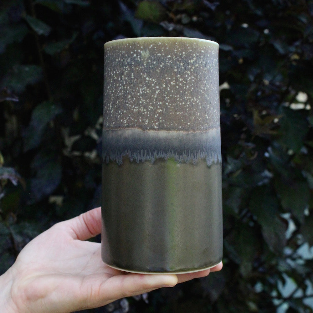 Sustainable Vase - Dark Brown