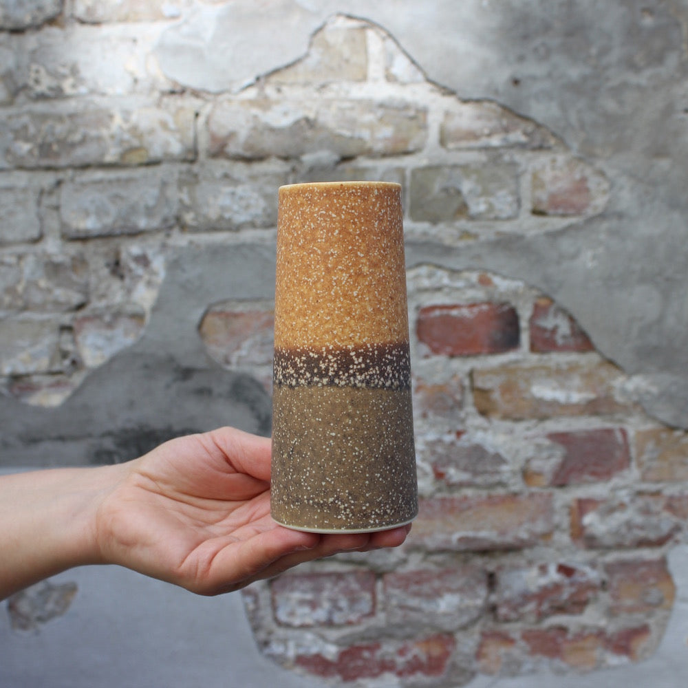Sustainable Vase - Brown freckles
