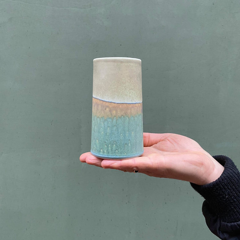 Sustainable Vase - Dark Rutile / Olive
